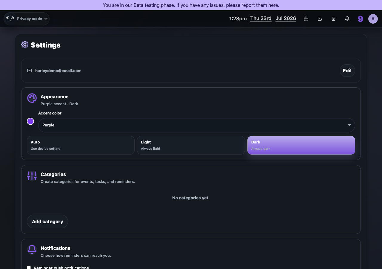 HeyBean settings showing accent colors and light, auto, and dark theme options